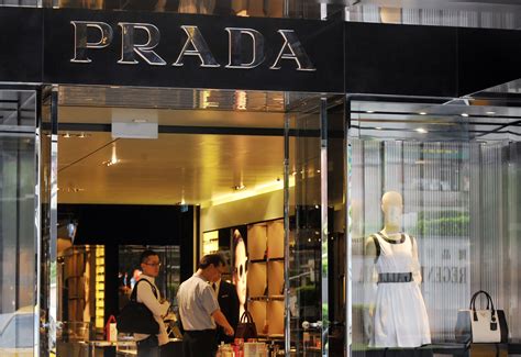 prada sconto dipendenti|Prada: recensioni su Retribuzione/Benefit .